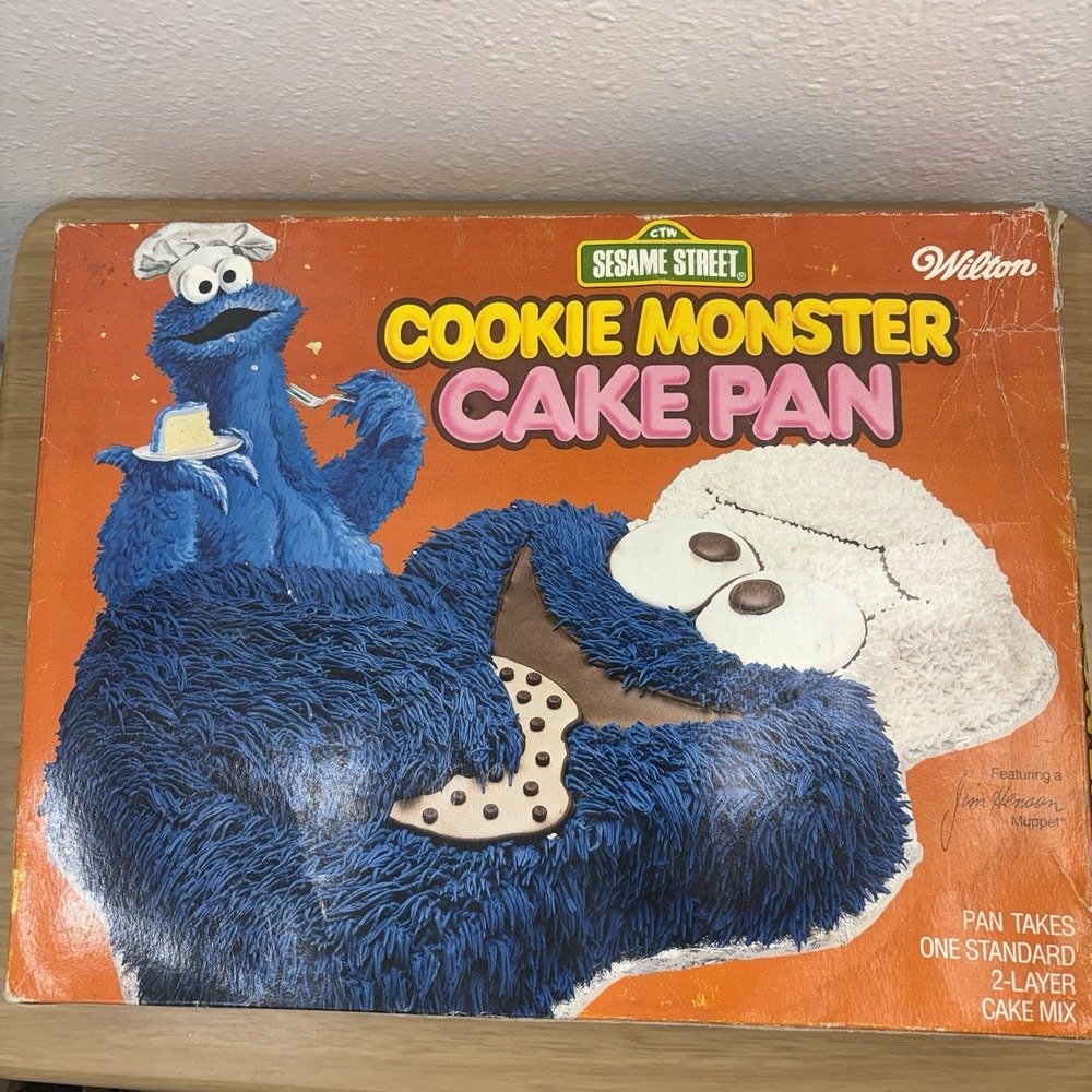 Vintage Wilton Cookie Monster Sesame Street Birthday Cake Pan 2105-638